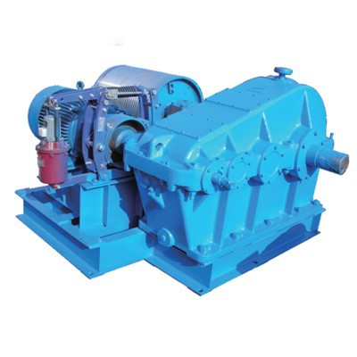 Ag tarraingt Winch